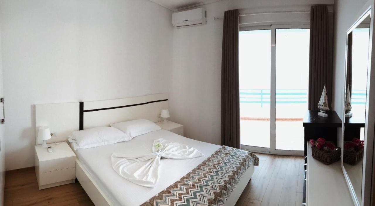 Aquamarine Apartment